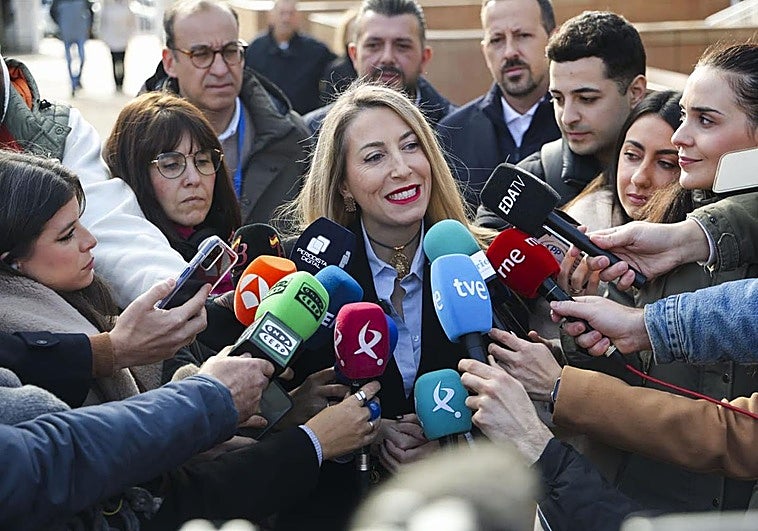 Guardiola apunta a un gobierno del PP en solitario y pide la abstención de Vox